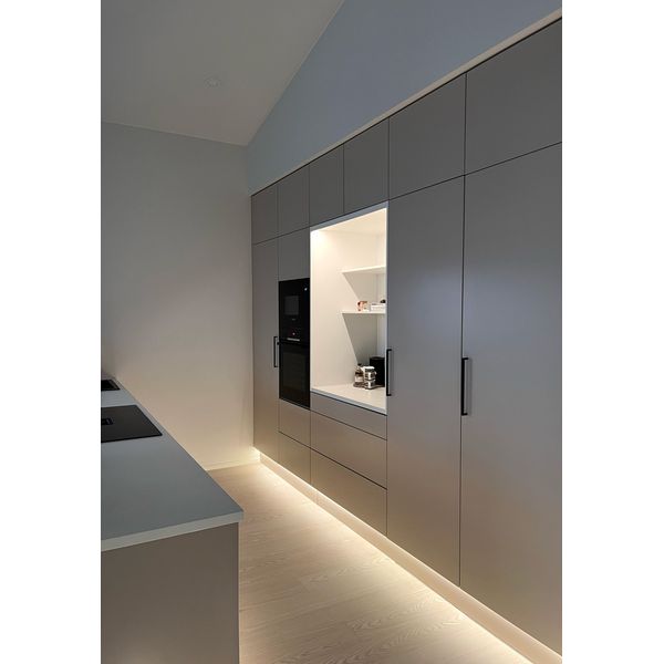 LED-listpaket Sockelbelysning AGGE, 4000K / 300 cm