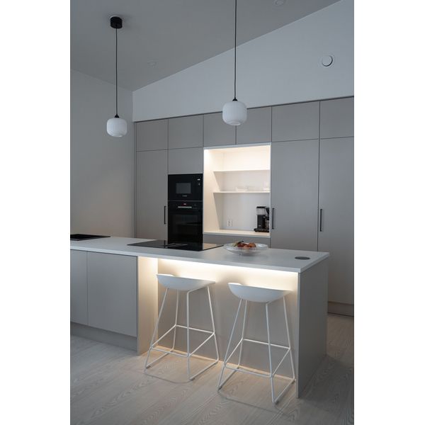 LED-nauhasetti kalusteisiin AGGE - Valkoinen profiili - Täydellinen setti, CCT / 500 cm