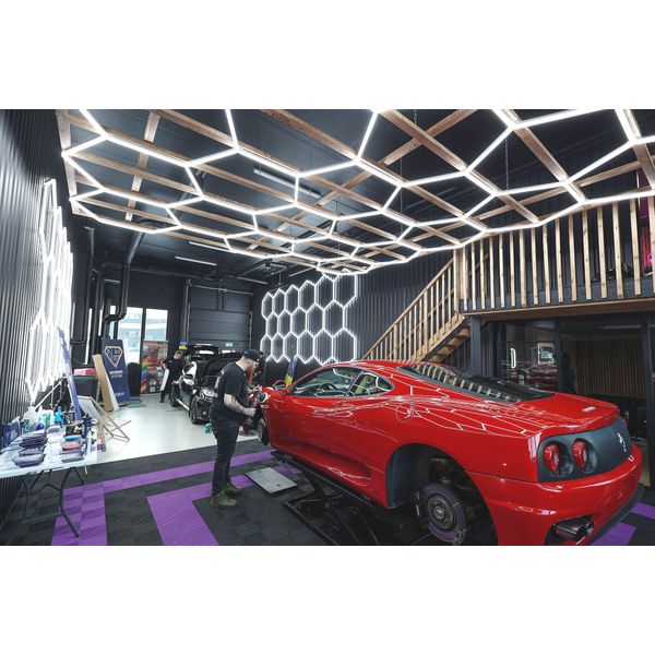 Hexagon-valo Dr Dirt Garage Sky Gen2, 23 Grid System, 480 x 525 cm
