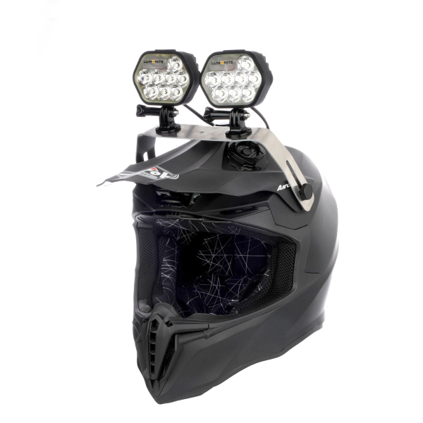 Enduro Hjälmpaket LUMONITE Leader - 6838 lm / Laddbar, 2 x Lampa & batteri + hjälmfäste (13676 lm)