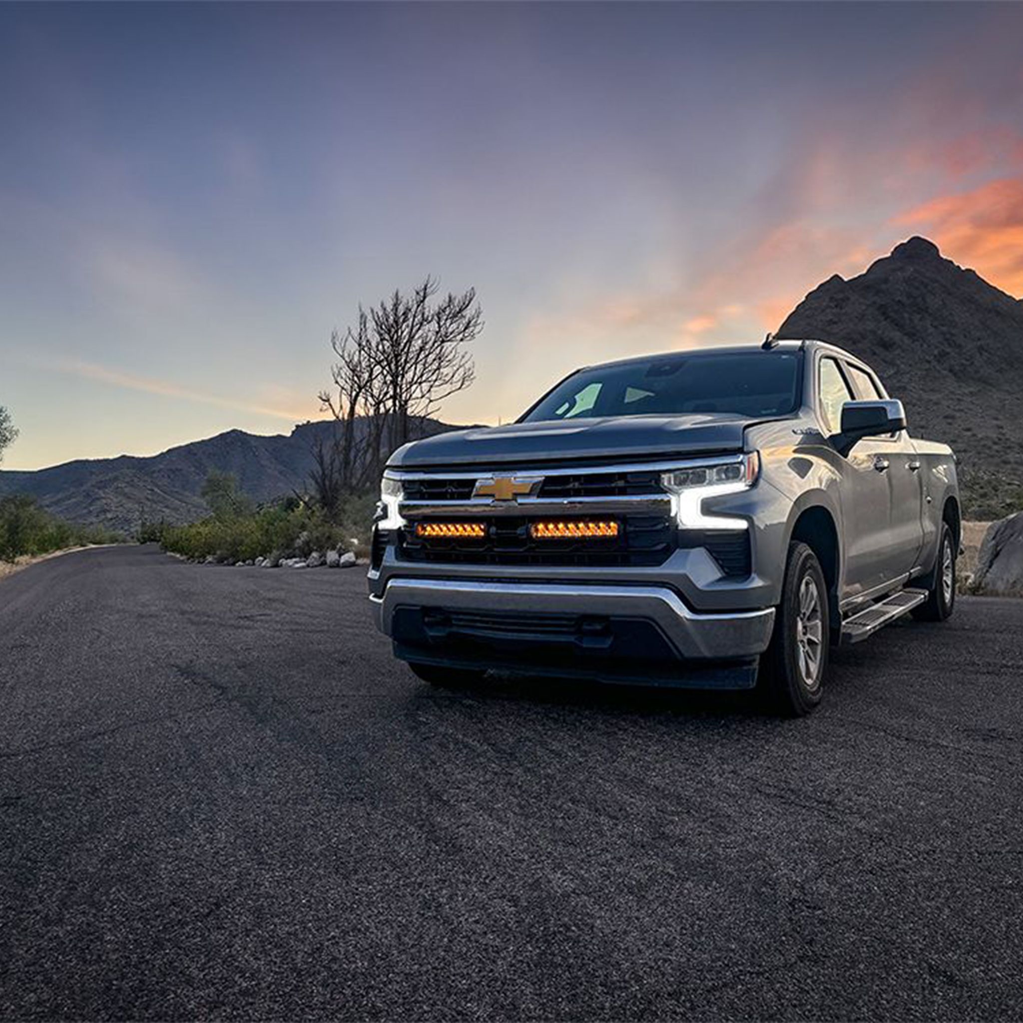 Auxiliary light kit Chevrolet Silverado 1500 LT (2022-2024), 2 x Lazer Triple-R 1000, 2 x Lazer Triple-R 1000 GEN2 (with position light) afbeelding