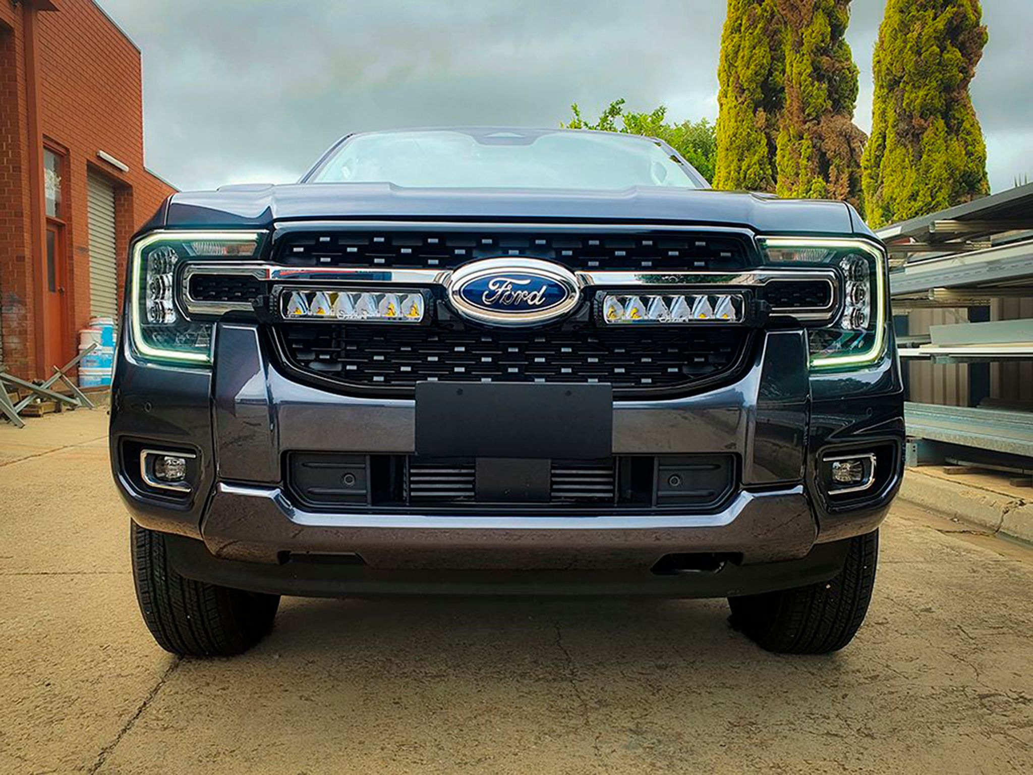 Auxiliary light set Ford Ranger Limited (2023+), 2 x Lazer Triple-R 850 Gen2, Triple-R 850 Gen2 (Parking light) afbeelding