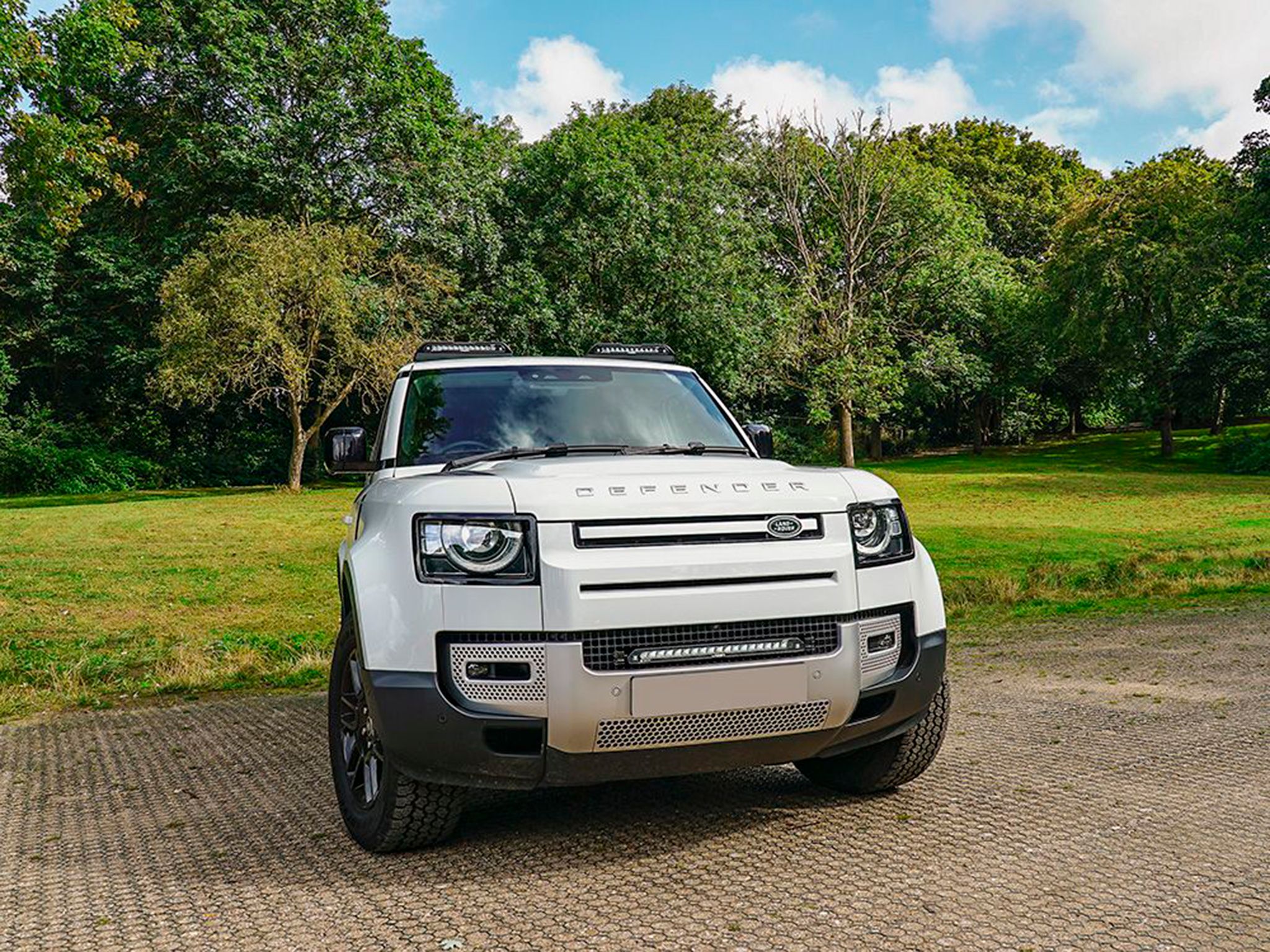 Auxiliary light set Land Rover Defender (2020+), Lazer Linear 18 Elite GEN2 afbeelding